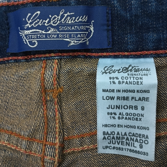 Levi's Low Rise Flare Button Fly Jeans - Picture 5 of 7